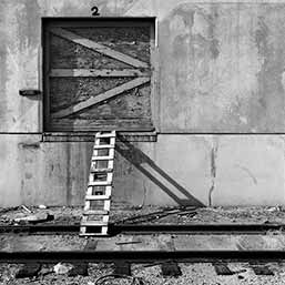 Small ladder – Boyle Heights, Los Angeles, California, 1984
